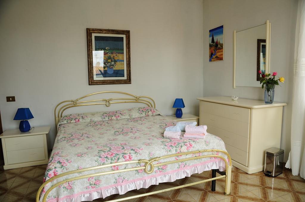 Bed And Breakfast Villa Viviana Anzio Zimmer foto