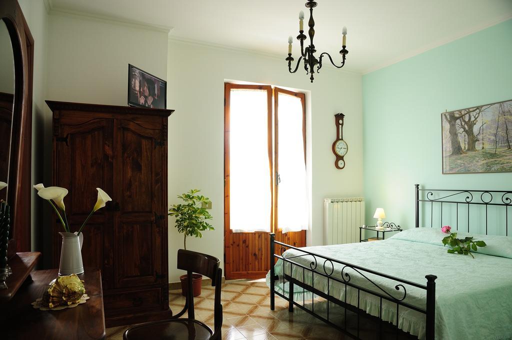 Bed And Breakfast Villa Viviana Anzio Zimmer foto