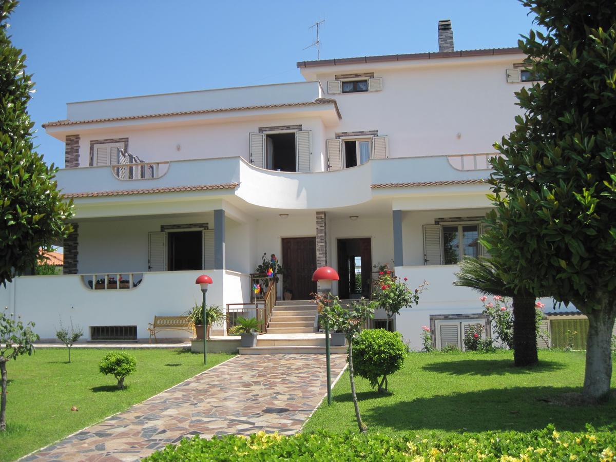 Bed And Breakfast Villa Viviana Anzio Exterior foto